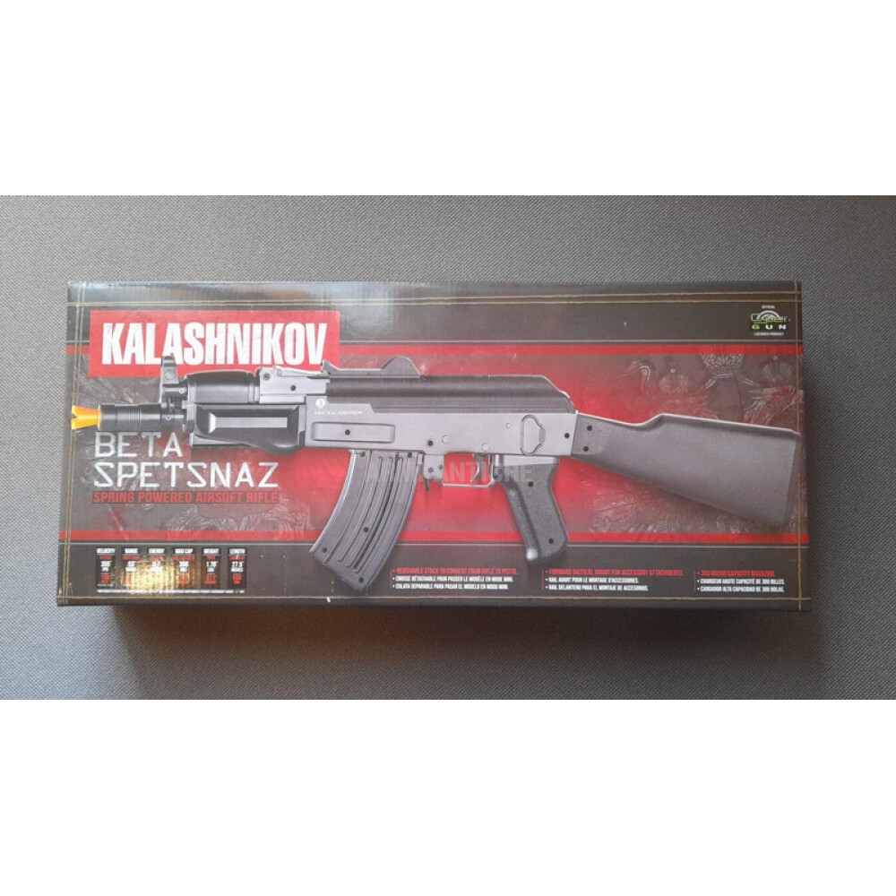 Fucile softair a molla Kalashnikov AK BETA Nero Cybergun con loghi ufficiali